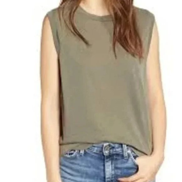 NWT Wildfox Vintage Muscle Tank in Black - Picture 2 of 6